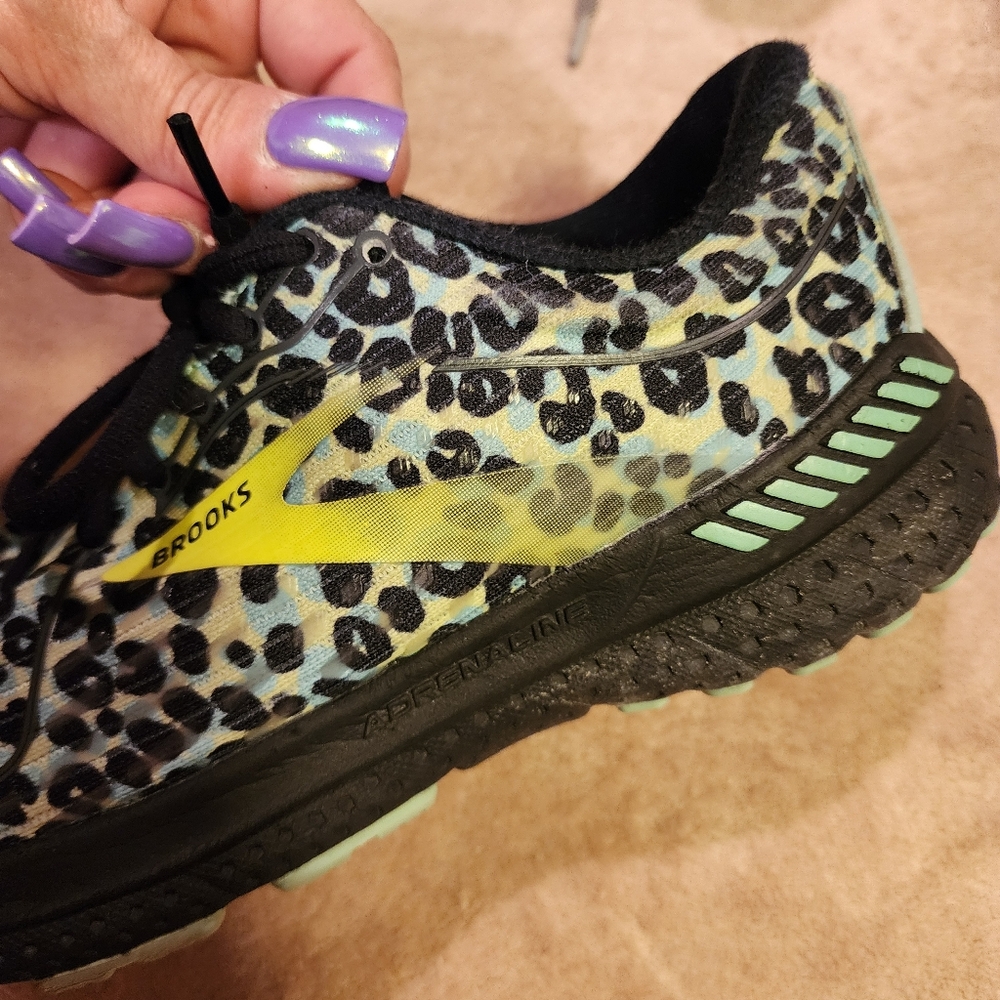 Leopard brooks Adrenaline 21